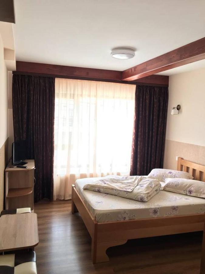 Motel Mesterul Manole Curtea de Argeş Exteriör bild